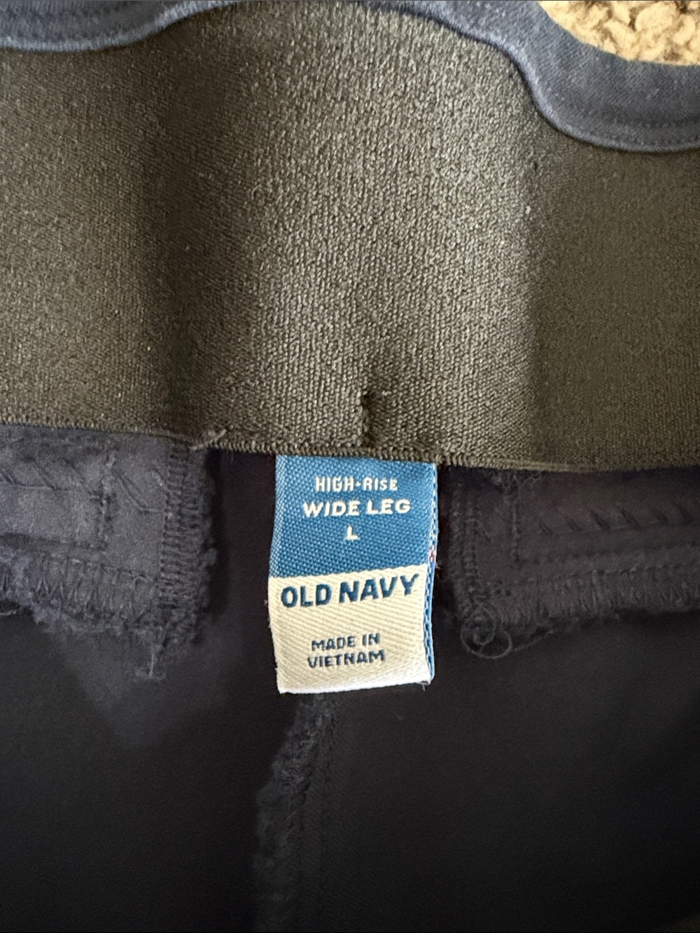 Old Navy wide leg pull on pants in a lighter Navy color - Picture 3 of 6